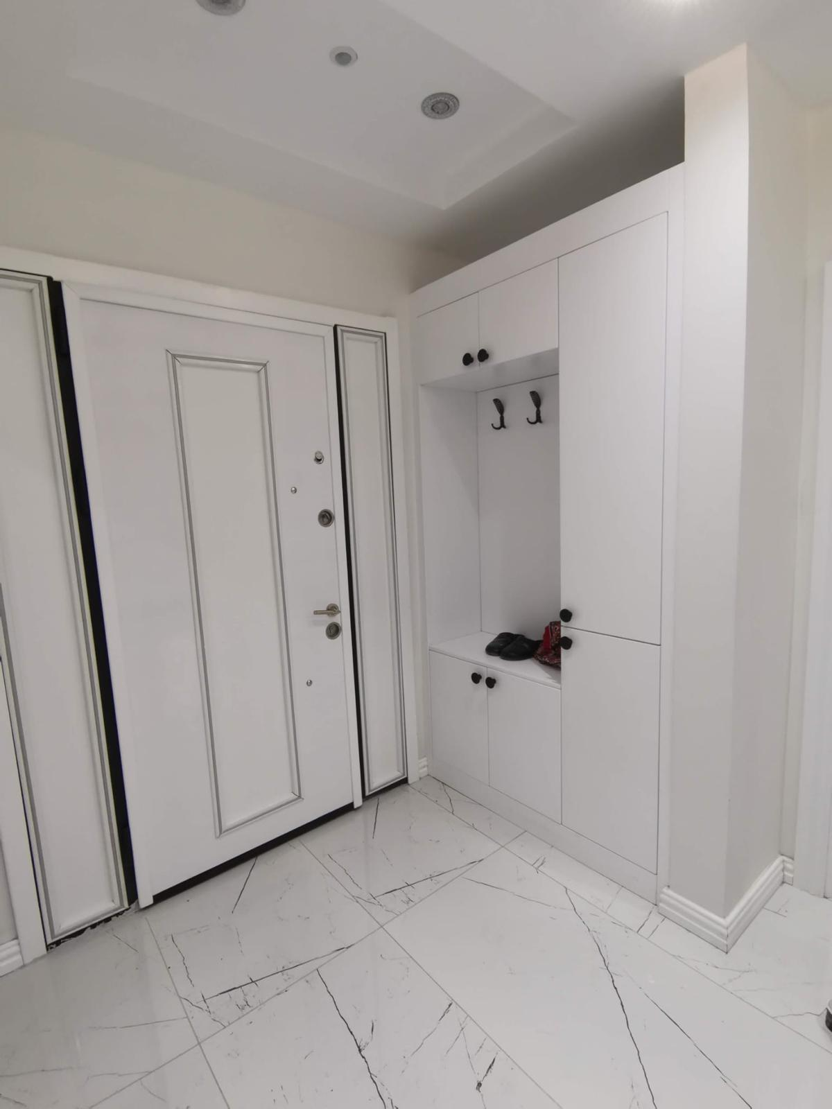 Bespoke Entryway & Mudroom Organization