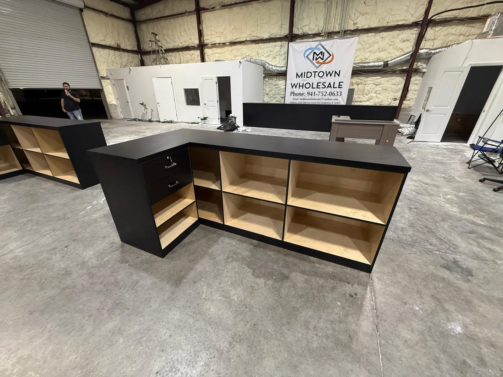 Custom L-Shaped Retail Service Counters, Bespoke Furniture project in Sarasota — photo 2 of 2