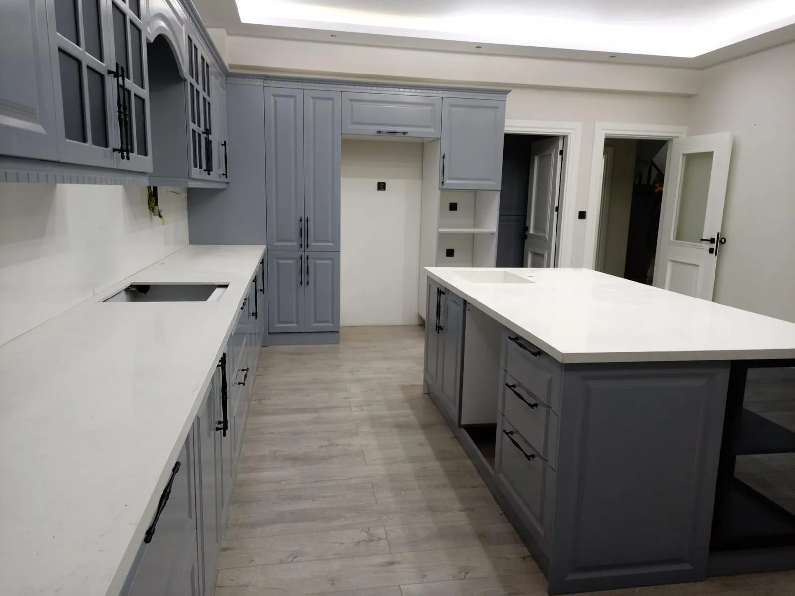Classic Grey Transitional Kitchen Remodel, Kitchen Cabinets & Remodeling project in Turkey Istanbul — photo 2 of 2
