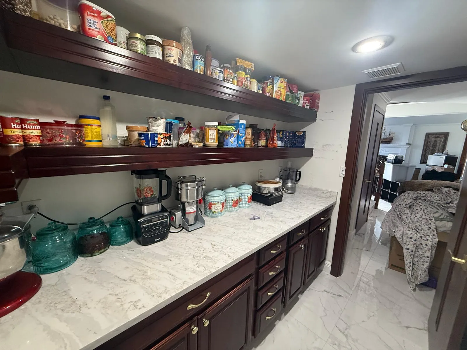 Ornate Mahogany & Marble Traditional Estate Kitchen, Kitchen Cabinets & Remodeling project in Tampa, FL. — photo 5 of 6